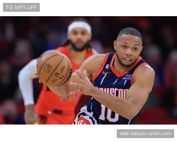 埃里克·戈登三分出手增多拉开火箭锋线得分差距